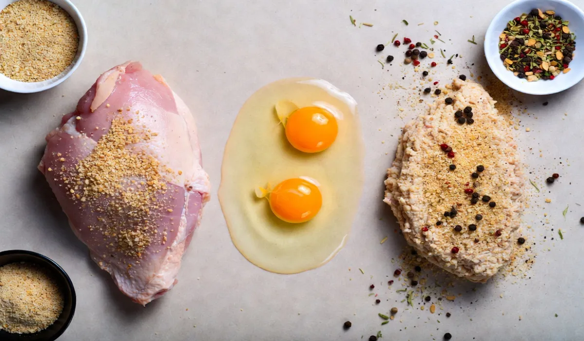 فرق شنیسل مرغ با ناگت مرغ